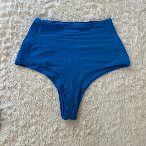 SKIMS High Waisted Thong Bundle of 3 in Pink, Slate, Blue (S) - Picture 4 of 7